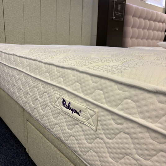 Ex-Display Relyon Gel Fusion 2400 Double Divan Set on Legs with 2 Drawers and Headboard