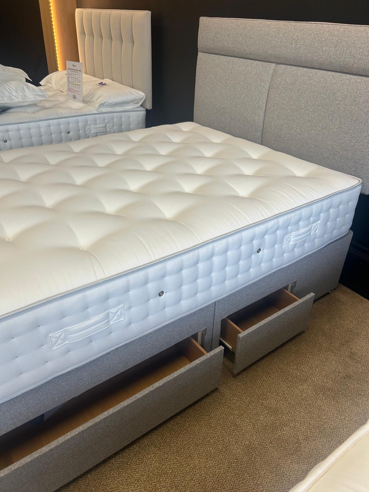 Ex-Display Relyon Savannah 1000 Double Divan Set with 2 plus 2 drawers and headboard