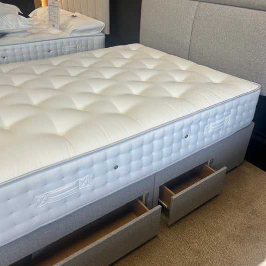 Ex-Display Relyon Savannah 1000 Double Divan Set with 2 plus 2 drawers and headboard