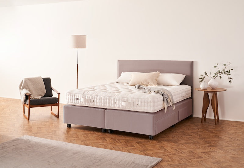 Vispring De Luxe Divan Base with 4 drawers