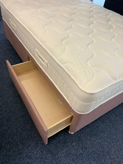 Ex-Display Sleepeezee Double iMemory2300 Divan Set with 2 Drawers and Strutted Upholstered Headboard