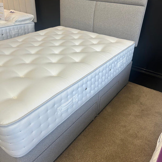 Ex-Display Relyon Savannah 1000 Double Divan Set with 2 plus 2 drawers and headboard